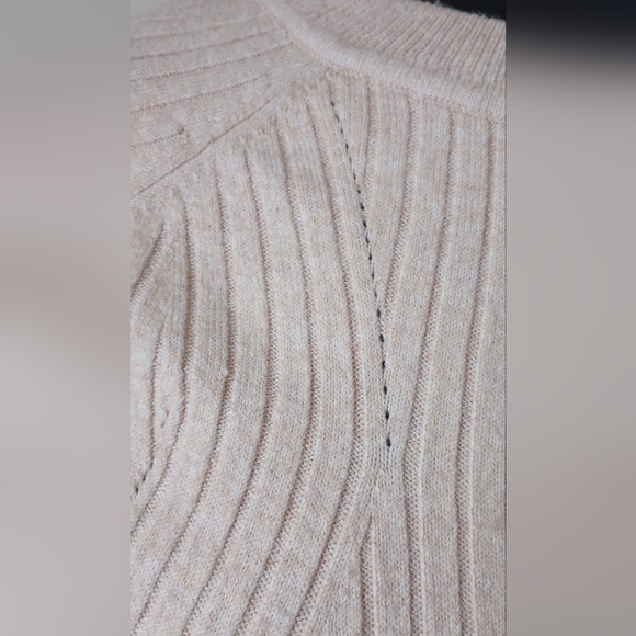 NWT David Bitton Small Elegant Beige Knit Dress - Picture 6 of 9